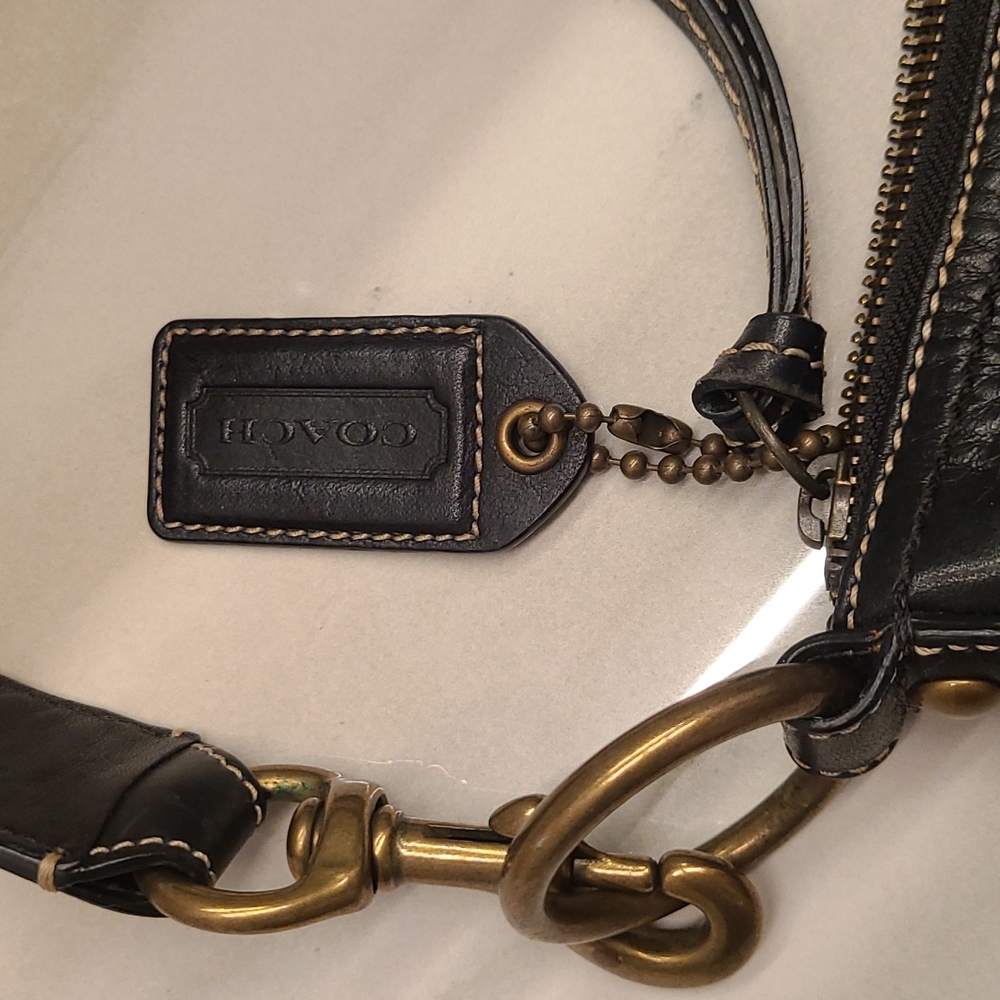 Coach Bucket Bag - Picture 2 of 9